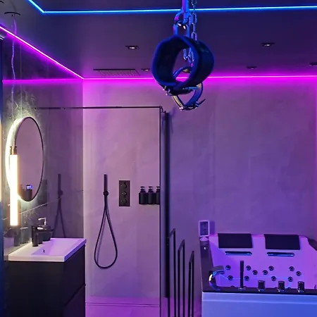 - Xtase By Luxuria Apartmán Cannes